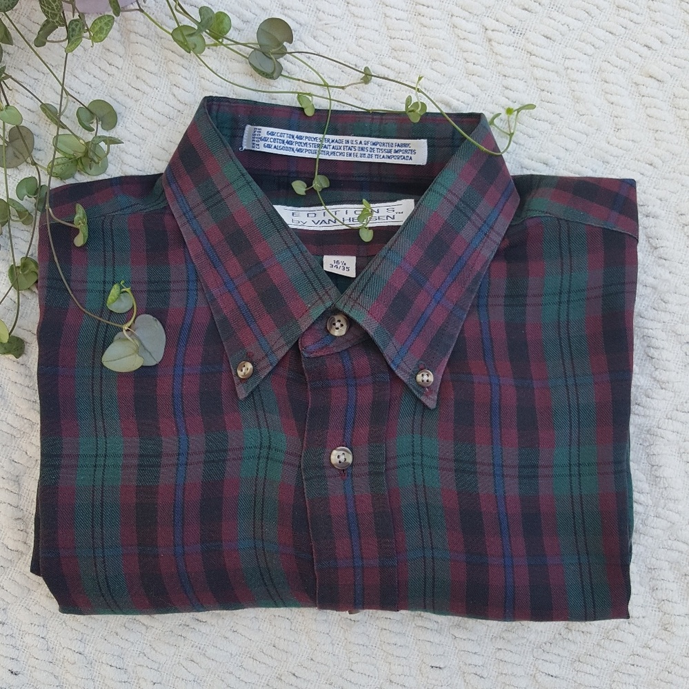 Van Heusen Editions Red Plaid Button Up Shirt EUC